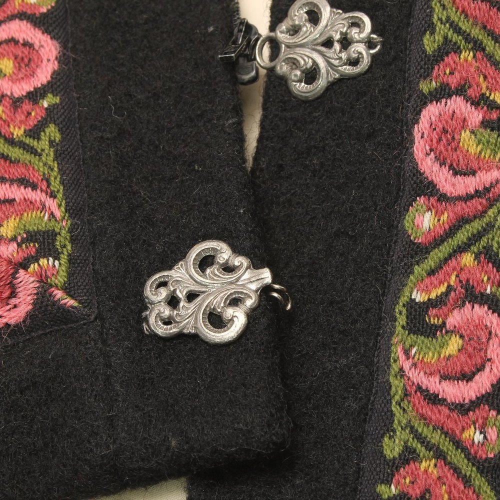 Vintage Firda 100% Wool Jacket Women's 44 Floral Granny Core  Embroidered - Picture 14 of 16